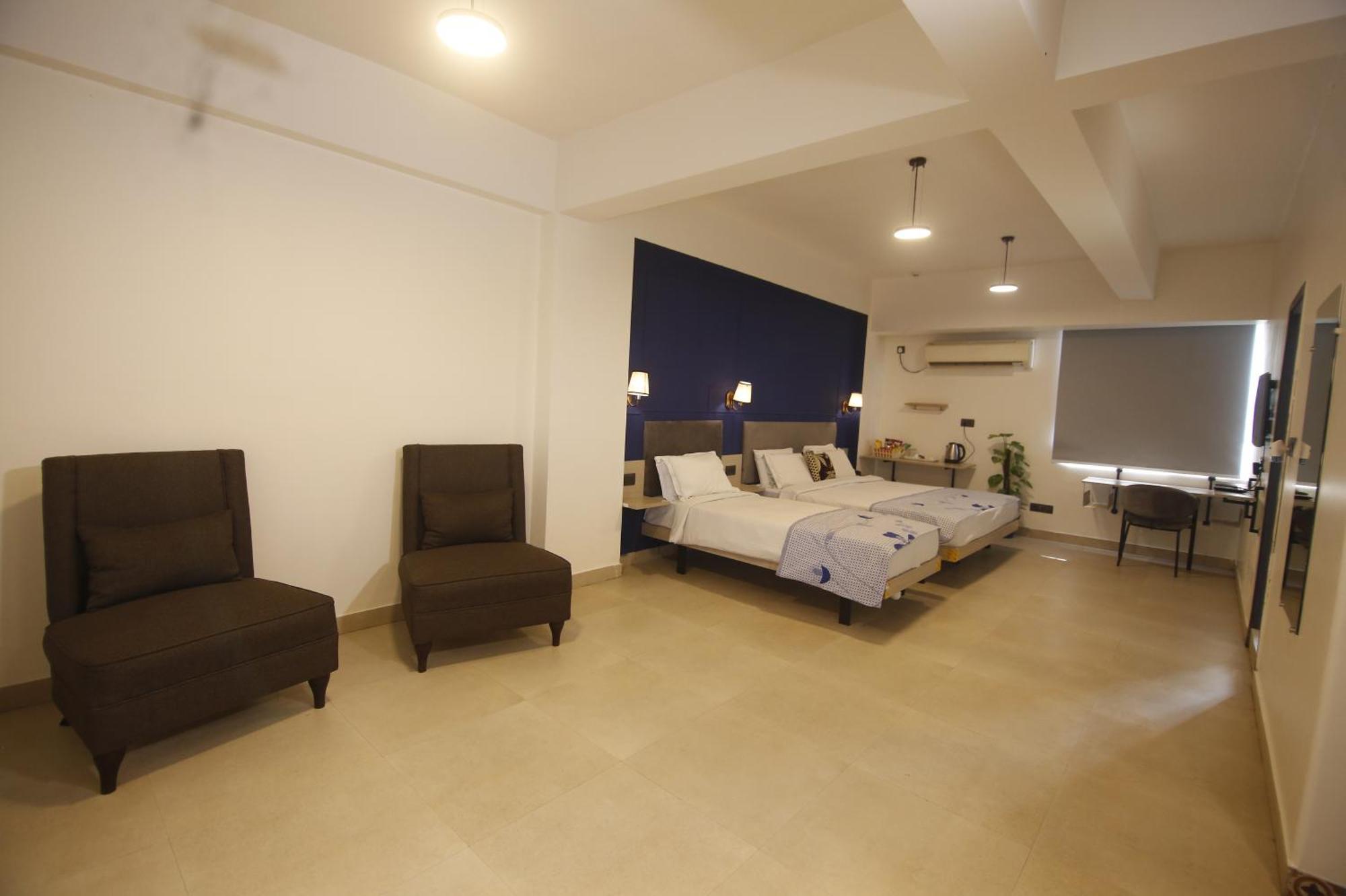 Virohaa Garden Hotel Ghaziabad Exterior foto